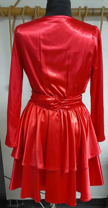 Рокля на Lucy, чисто нова