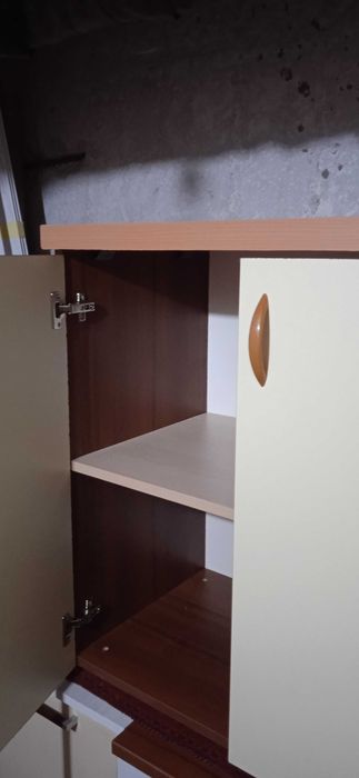 Продавам шкаф с термоплот без забележки 77ш82висок 43дълбок