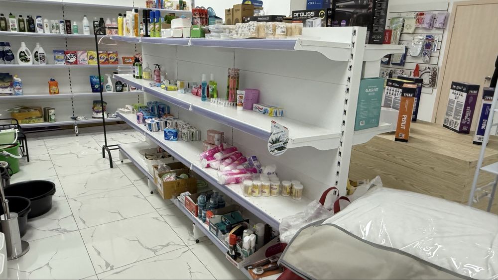 Продам полки в хорошем состоянии