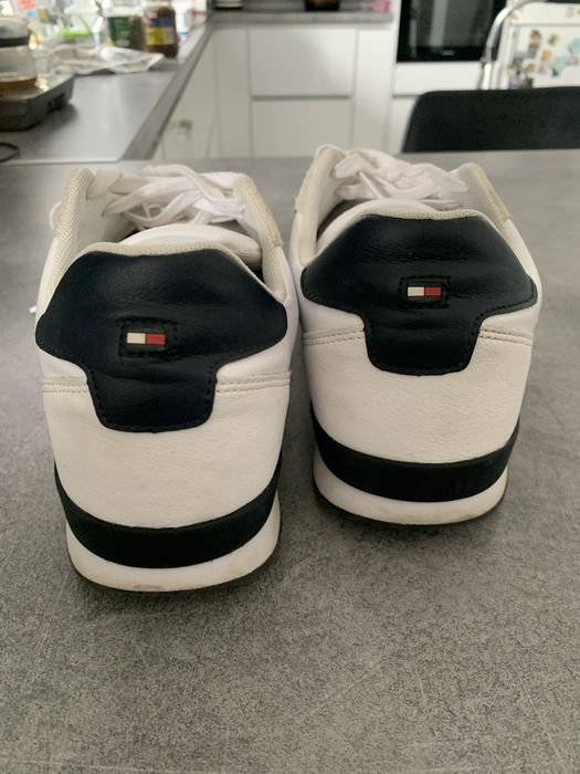 Adidasi Tommy Hilfigher