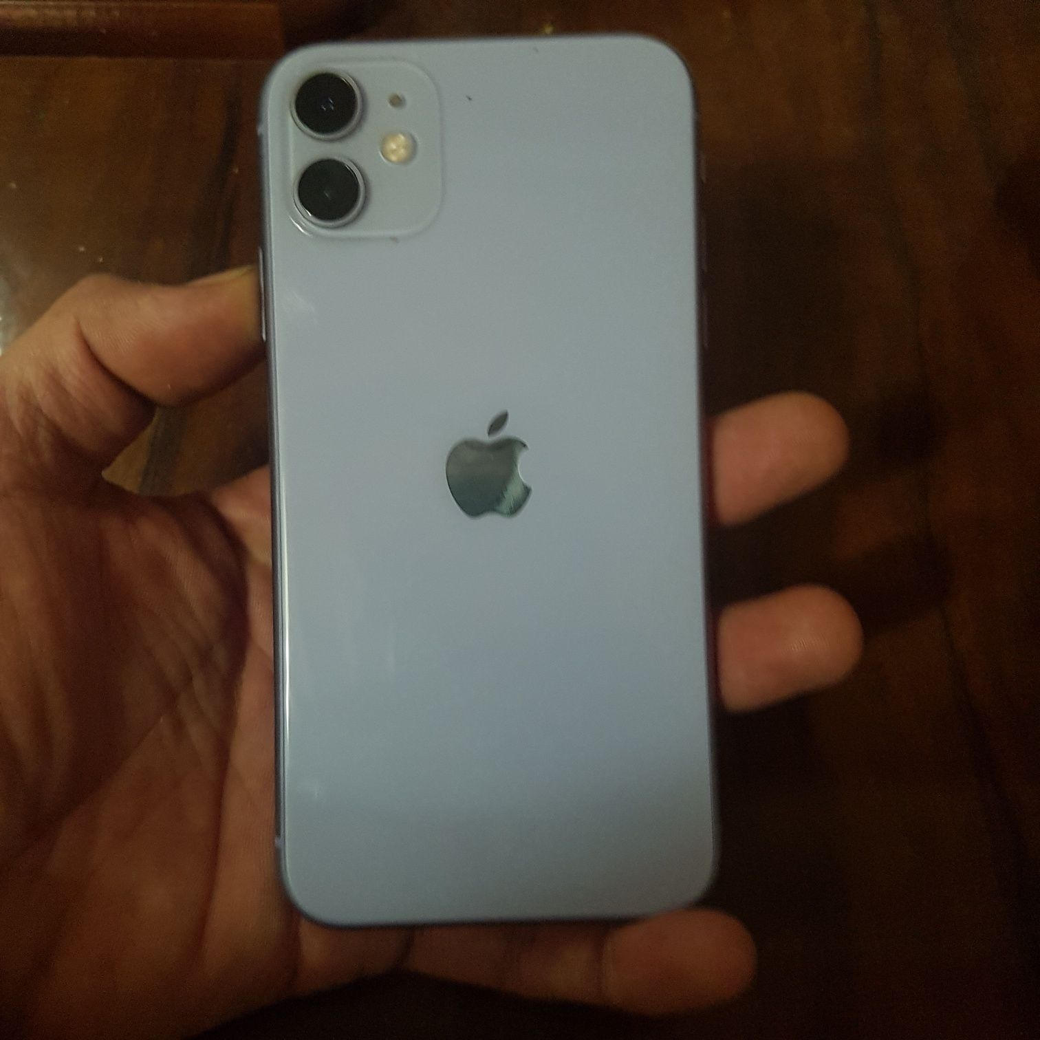 Iphone 11 xolati zor