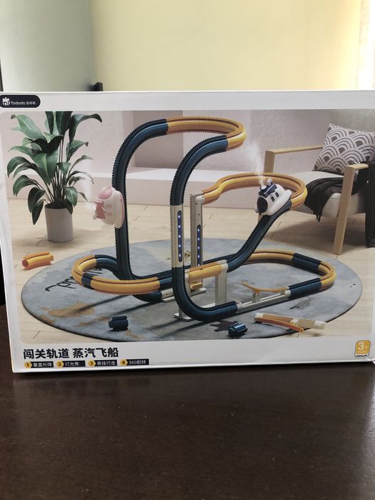 Новая игрушка рельсовый трек