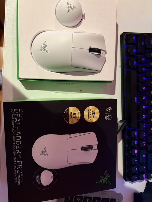 Razer DeathAdder V4 Pro White