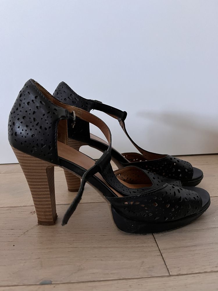 Sandale piele cu platforma