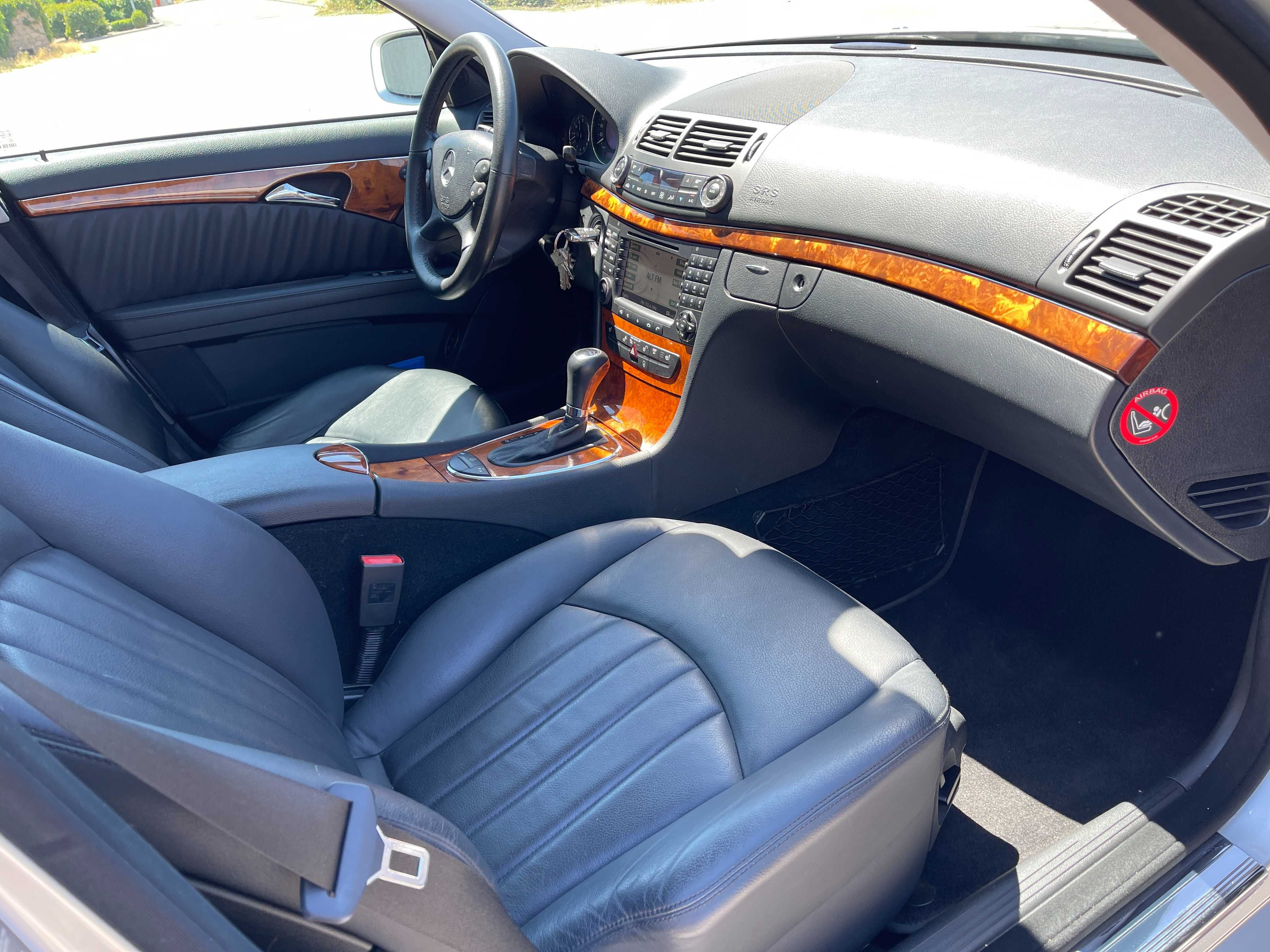 Mercedes E300 BLUETEC-210CP/Model ELEGANGE /Automat/Navi/Trapa