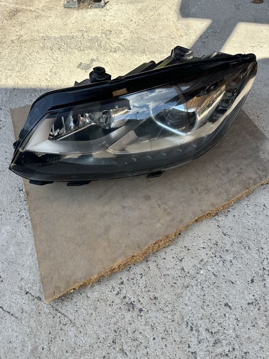 Vw Touran II ляв фар ксенон 13г