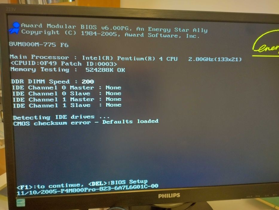 Kit Gigabyte 8VM800M, Intel Pentium 4 2.8Ghz, 512 DDR400, retro testat