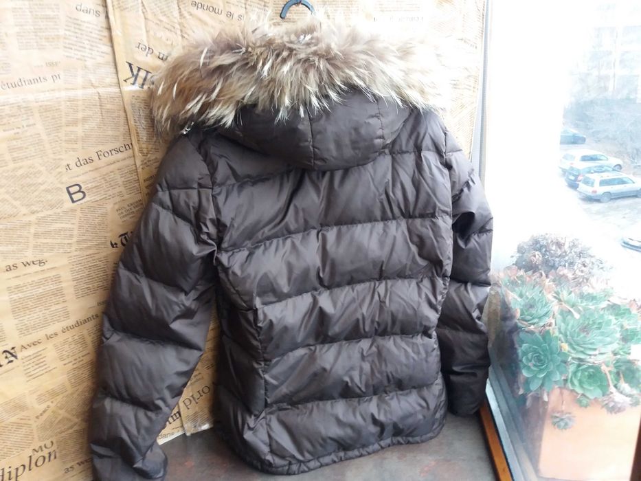 за 10 год.зимно пухено детско яке,шуба,гъши пух Moncler