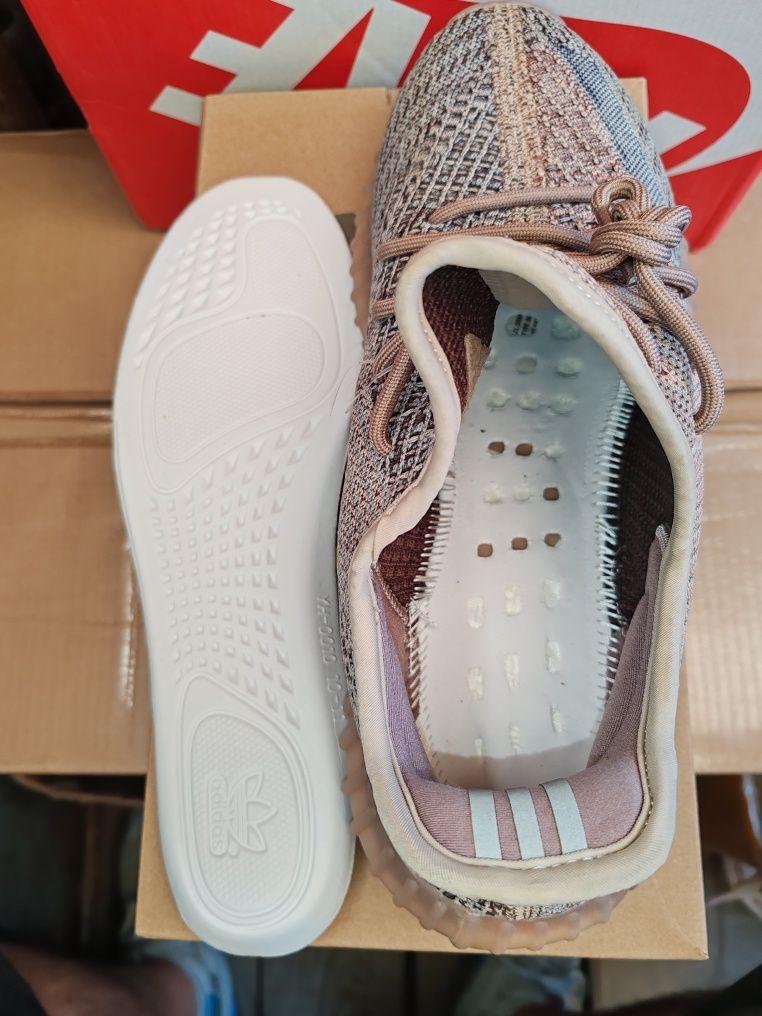 Adidas yeezy boost 350 v2 fade