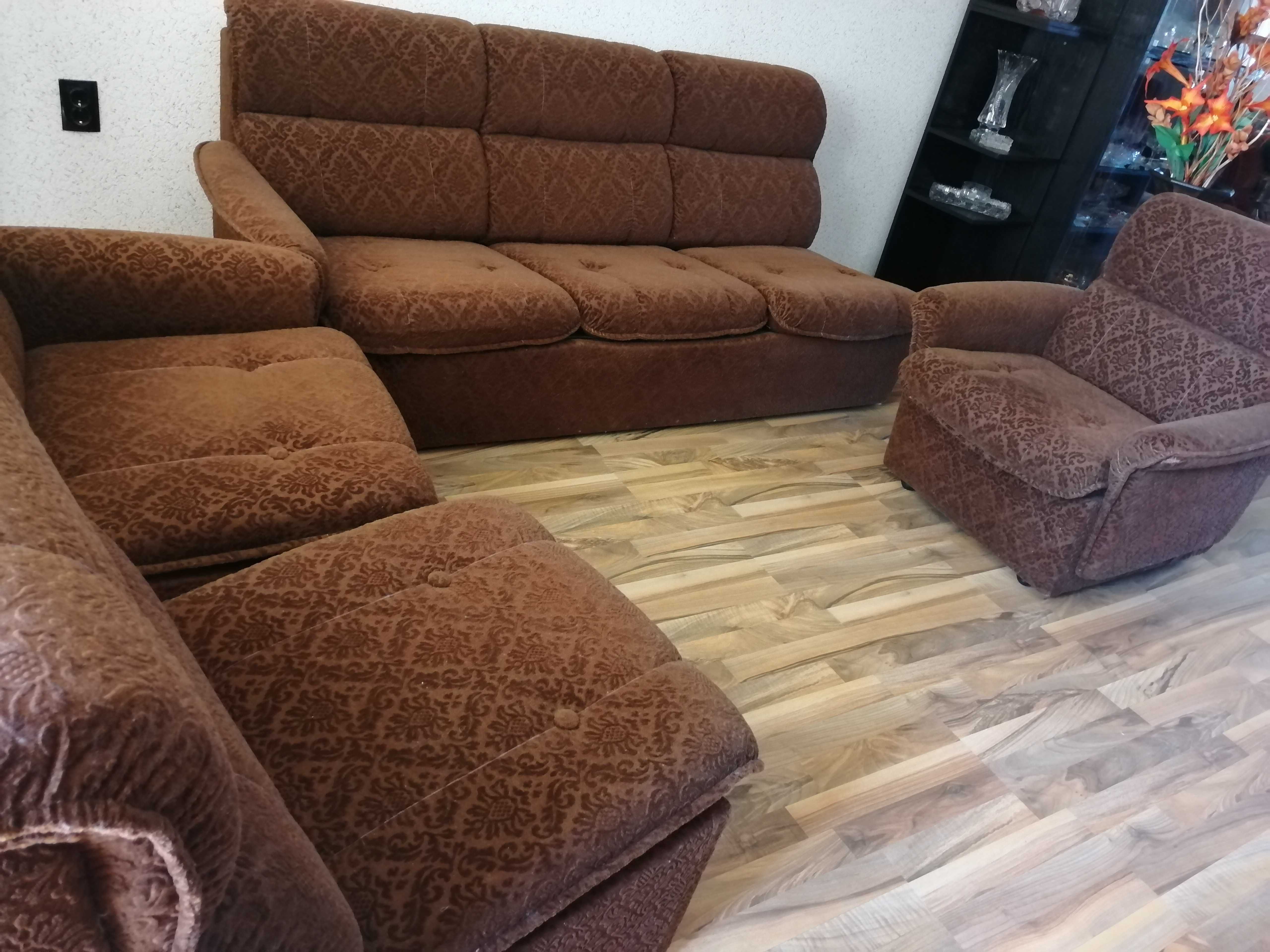 холни диван с фотьойли комплект