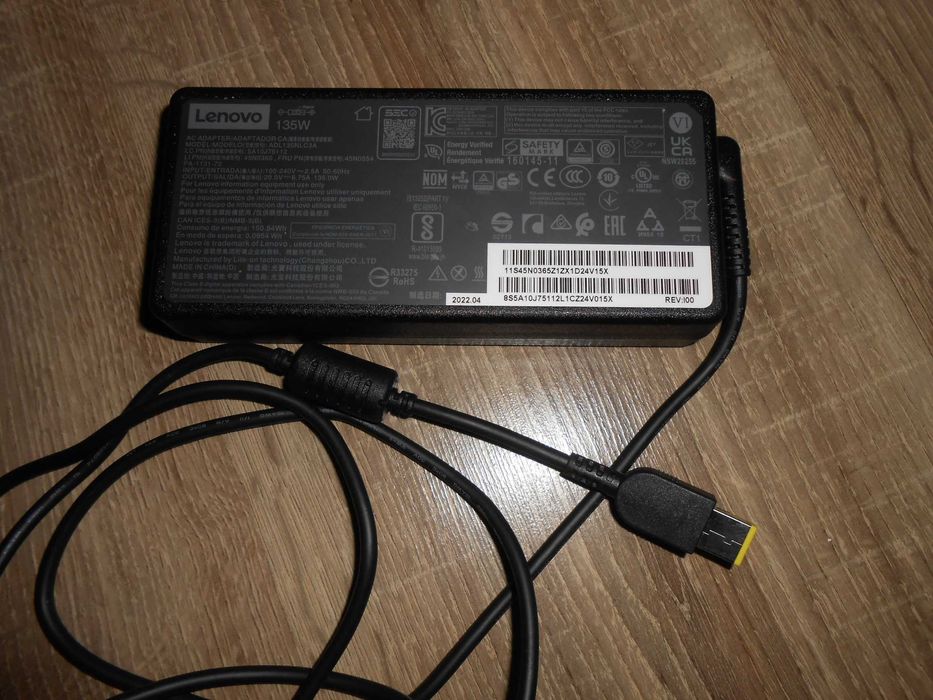 incarcator laptop Lenovo ,Dell,Asus  cu amperaje  mari,mufa specifica