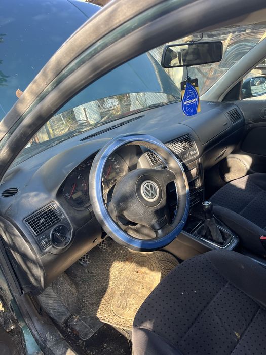 На части голф 4    110 коня 1.9 тди