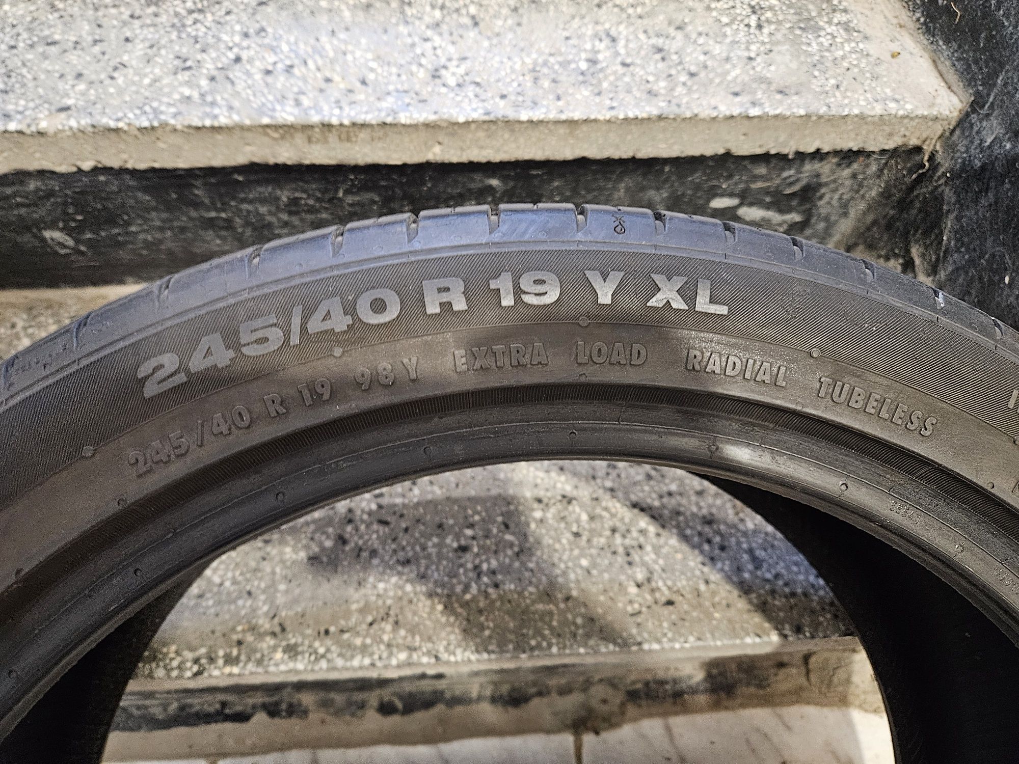 Гими Continental 245/40R19Y XL (летни)