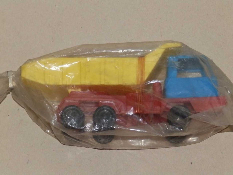 Различни детски игри на различни цени