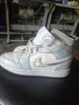 Air Jordan 1 Mid Glitter Swoosh