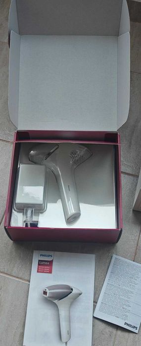 Epilator IPL Philips Lumea Sense IQ,nou, inca in garantie