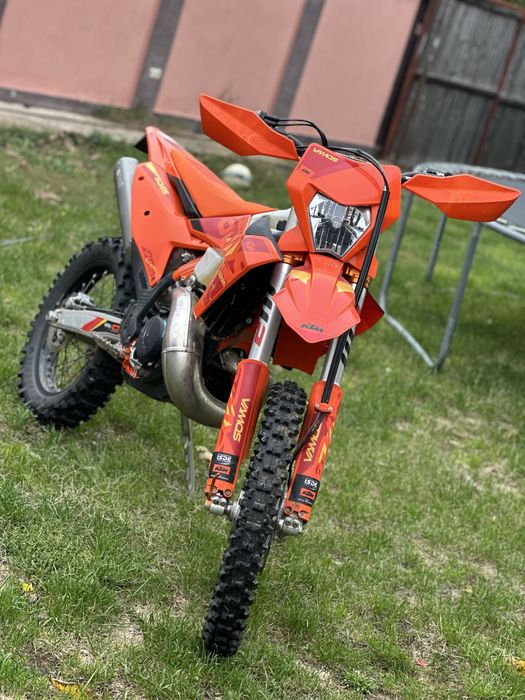Ktm 300 six days 2025
