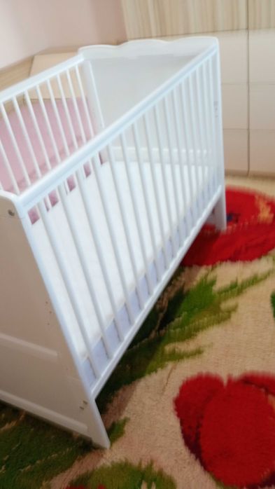 Ново детско креватче с матрак.