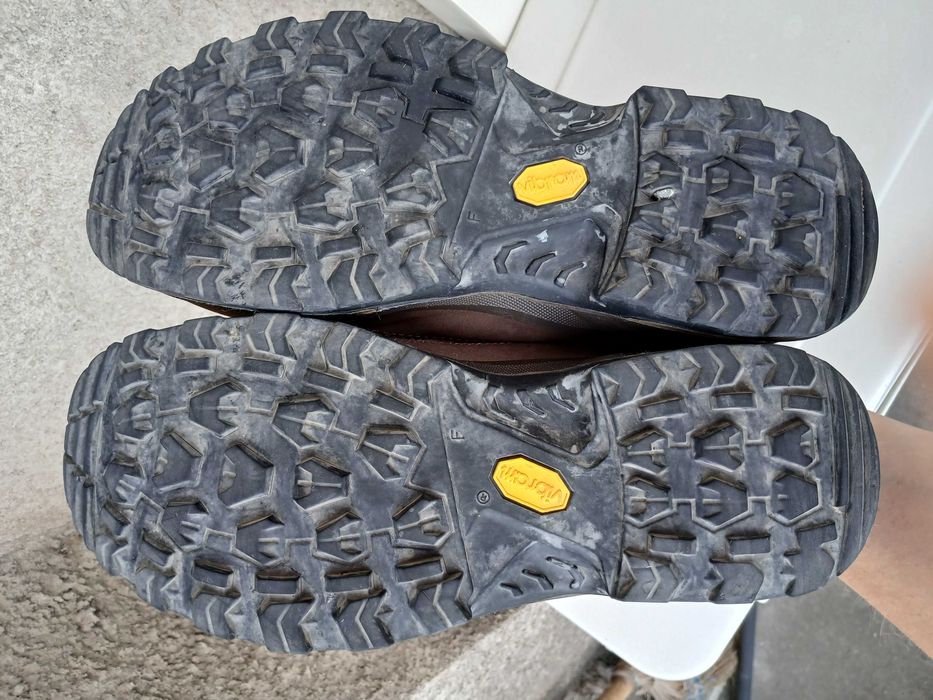 Lowa Renegade GTX Low / 42 Номер /