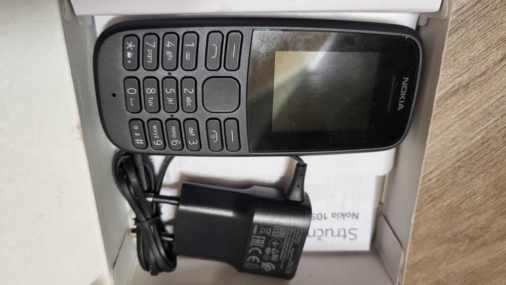 NOKIA 105  telefon folosit fuctional 60 lei