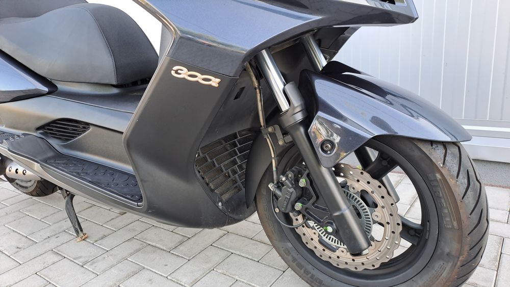Kymco Downtown 300i an 2015