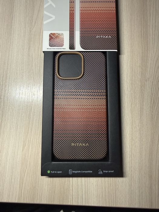 Чехол pitaka на 16 pro max