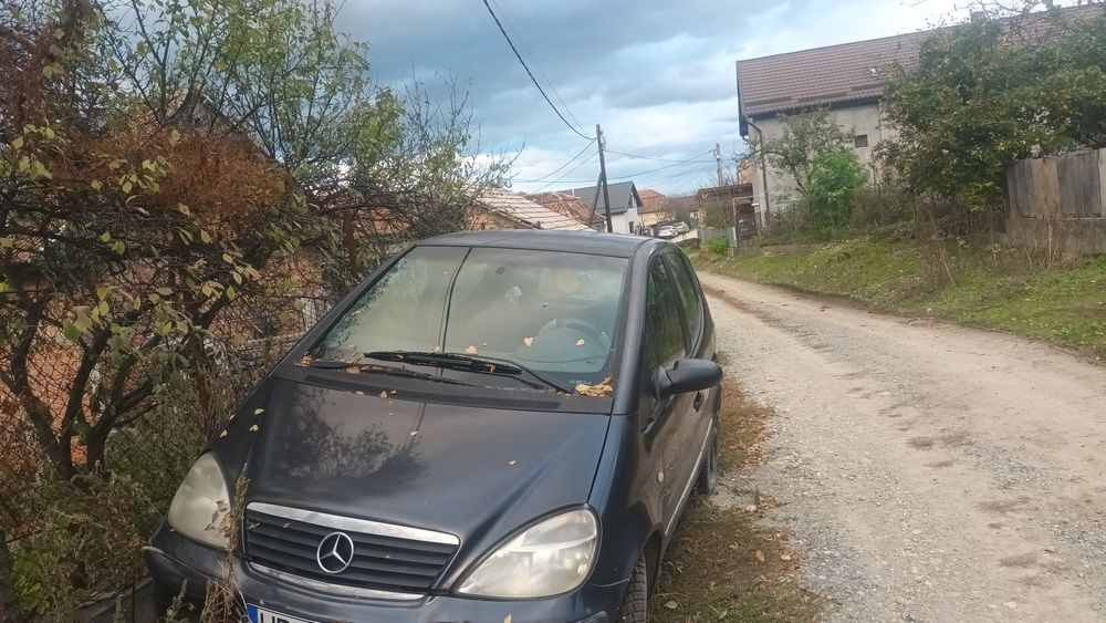 Vand mercedes A class w168, motor benzina.
