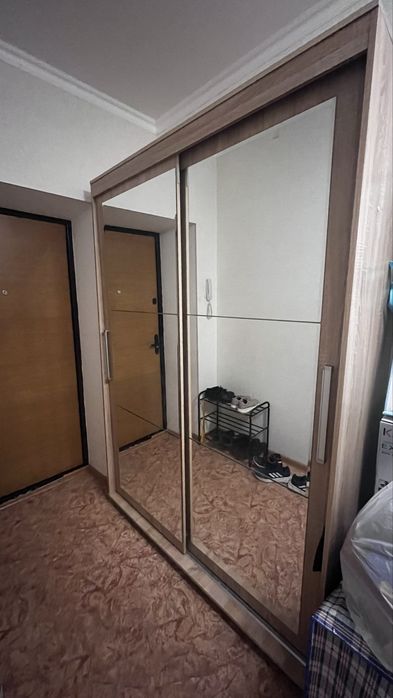 Продам шкаф для прихожей