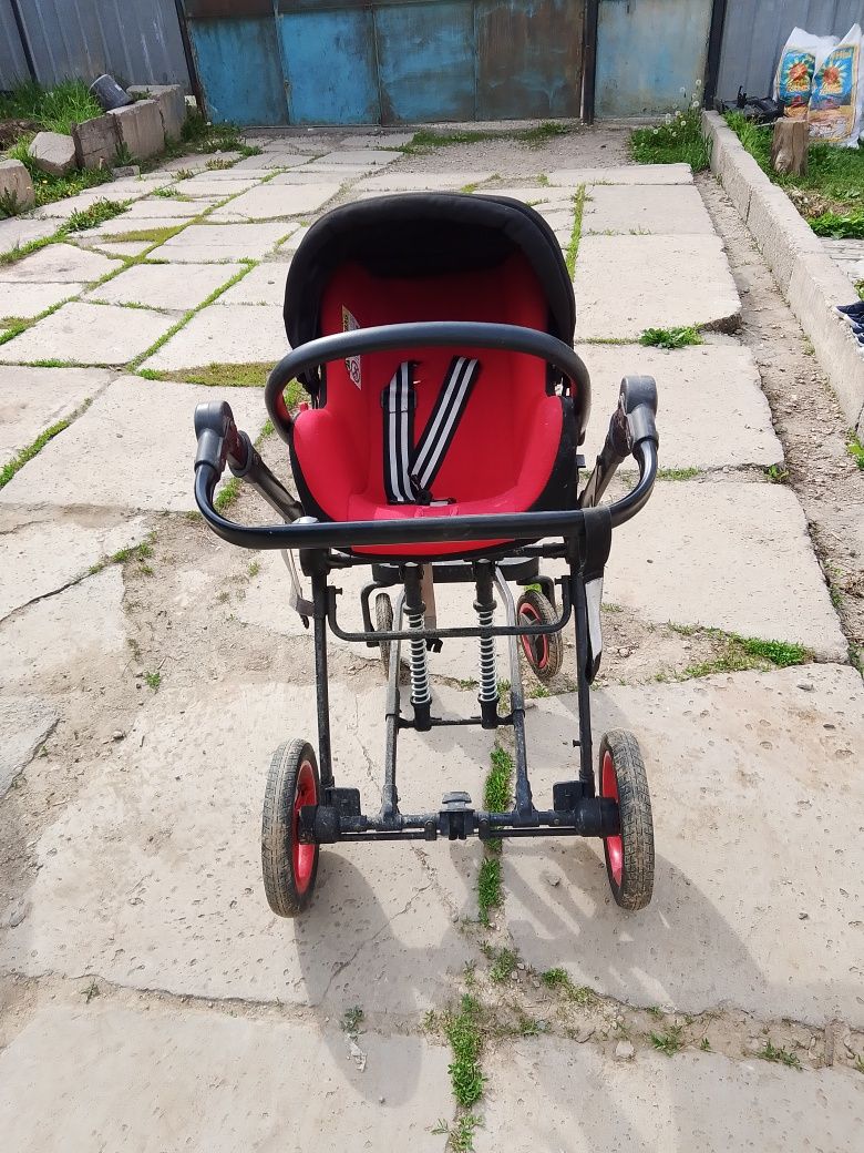 Продам коляску состояние отличное