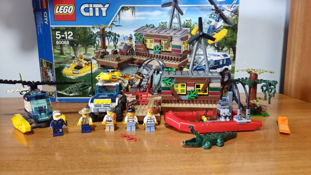 Lego City Ascunzișul infractorilor 60068