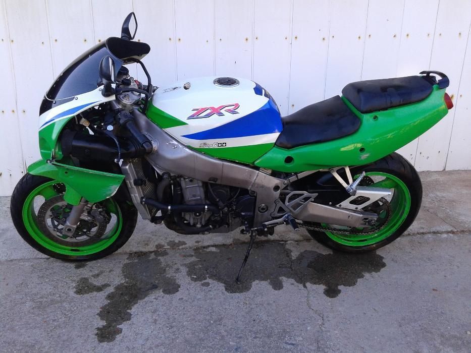 кавазаки зхр 750 само на части kawasaki zxr 750