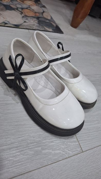 Туфли детские в отличном состоянии