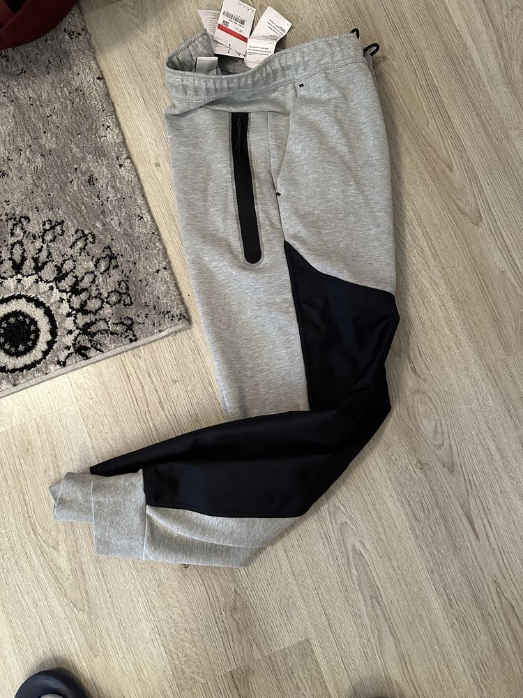 Nike pants  Sportswear Tech Fleece размер L