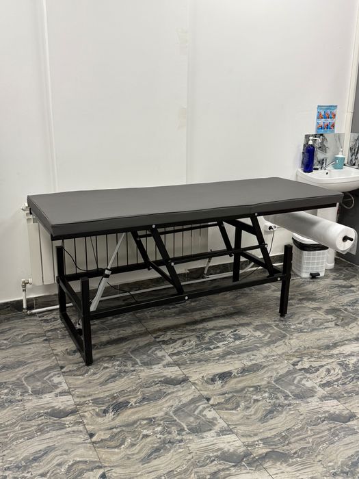 Кушетка массажная, медицинская, с подъемным механизмом