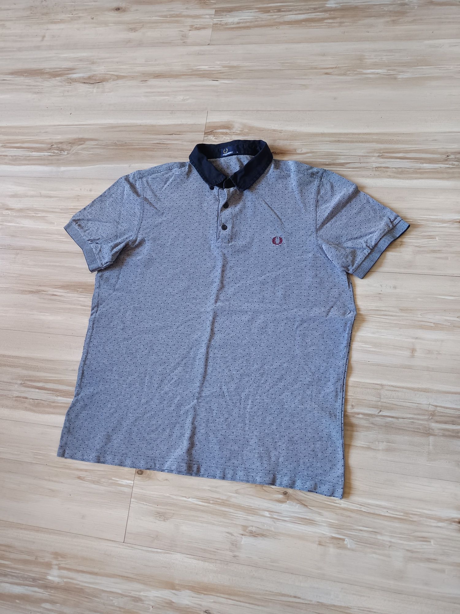 Оригинална мъжка тениска с яка Fred Perry