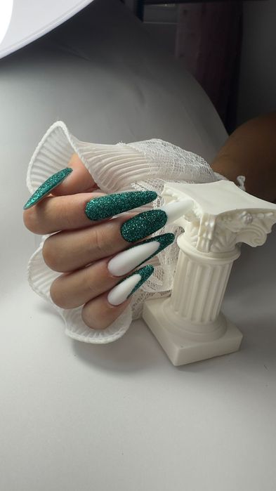 Unghii cu gel sec 5 Margeanului