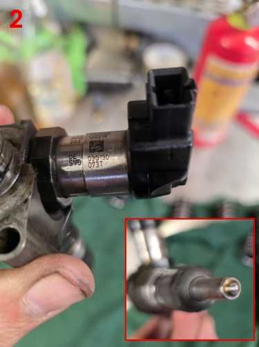 Injectoare 2.0 TDI 03G130073T pt. piese