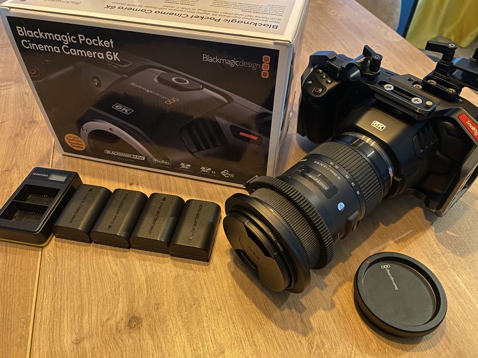Blackmagic Pocket Cinema Camera 6k + Sigma 18-35 f1.8