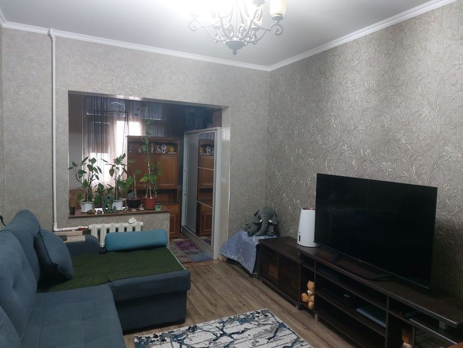 Срочно продаётся квартира в Яшнабадском районе Тузель 2 1/4/5