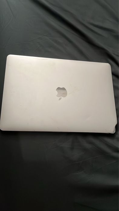 Продается Macbook 35.000 тыс