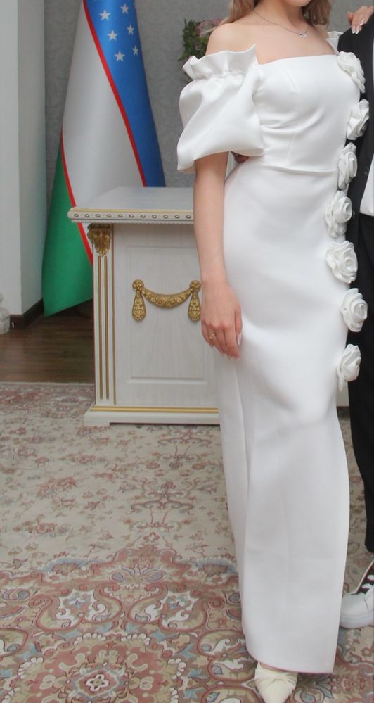 Продам платье в хорошие руки)