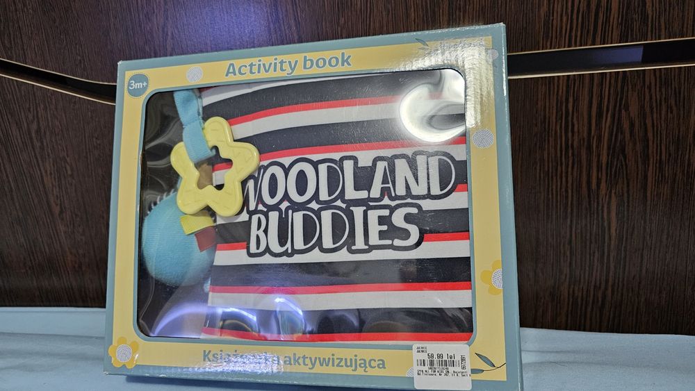 Articole belelusi. carusel pătuț,plasa țânțari,carte senzoriala