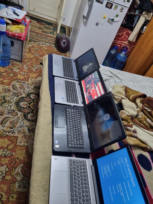Laptopuri i7-i5-i3 functionale