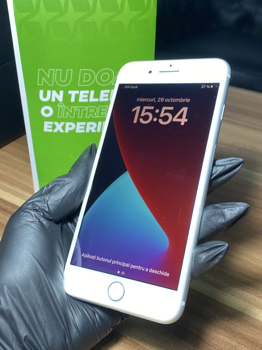 iPhone 8+/ 64 GB / Garanție 24 luni | Sănătate baterie 100% / Bun