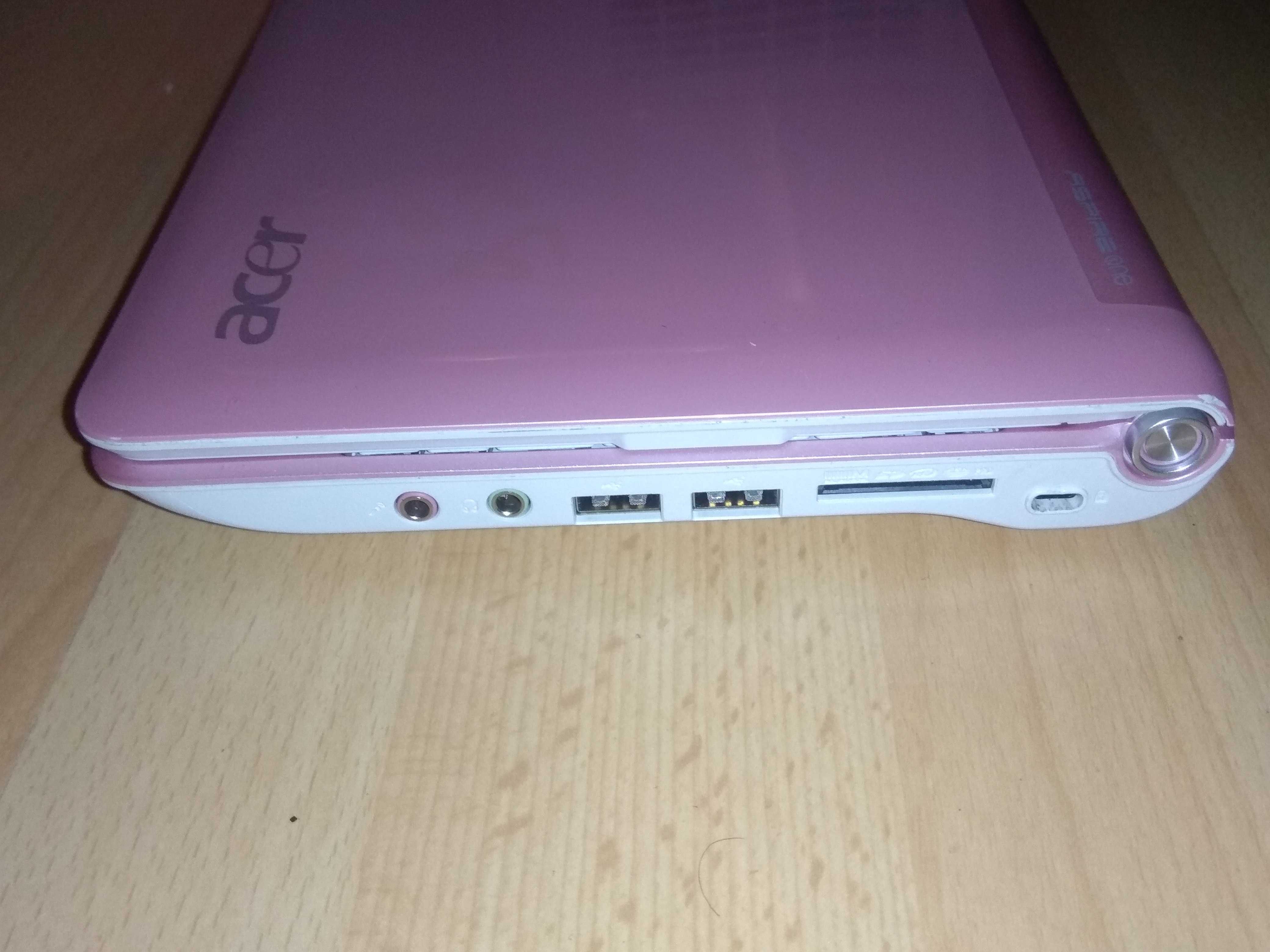 Малък лаптоп Acer Aspire One