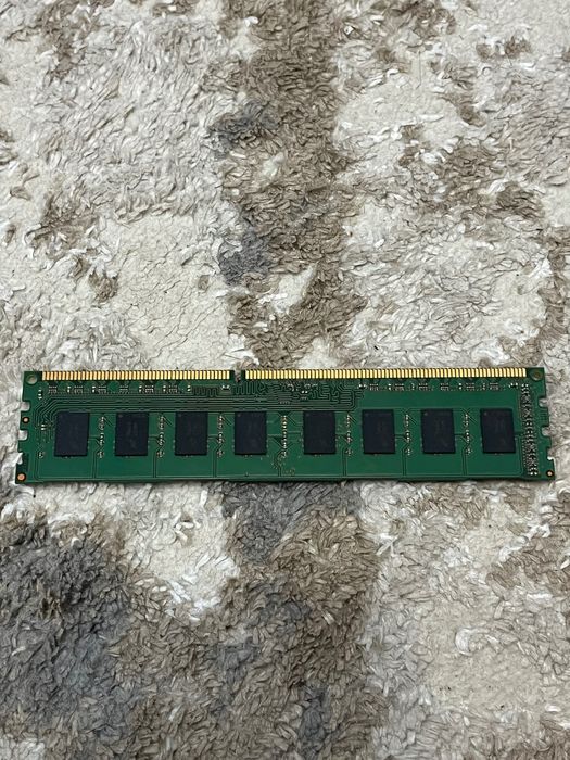 Озу 2 плашки  оперативная память