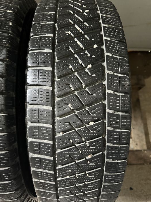 215/65 R16 C Lassa Wintus 2 DOT 2821