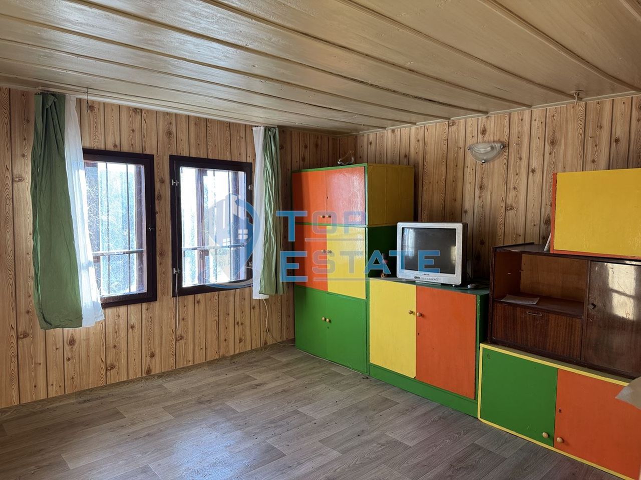 Продава се Къща в с. Малки чифлик, Област Велико Търново - 40 кв.м за 1950 €/кв.м - Снимка #1
