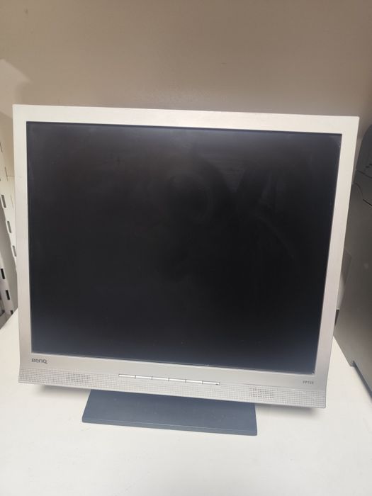 Монитор 17 дюймов продается