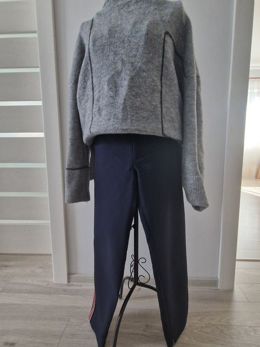 Pantaloni chino cu dungi laterale